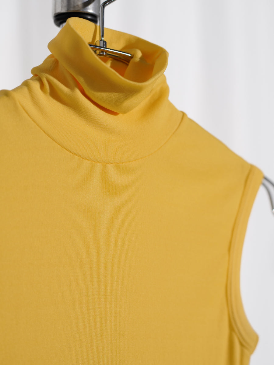 70s High Neck Sleeveless Top