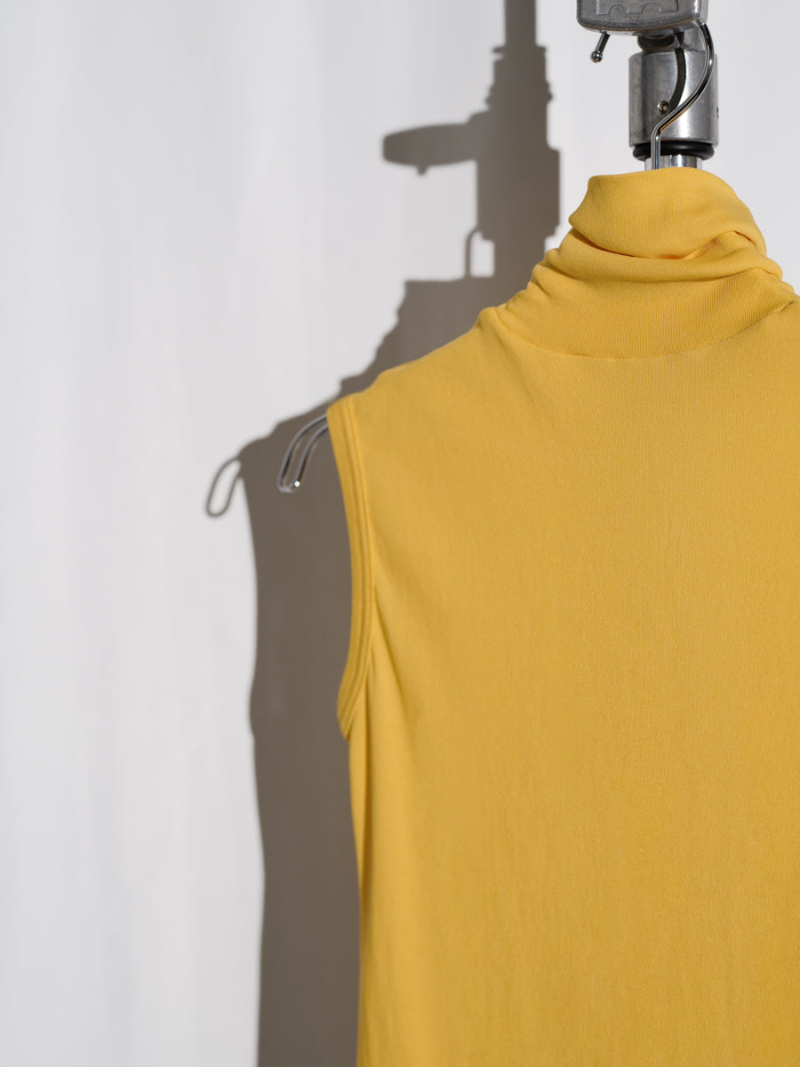 70s High Neck Sleeveless Top