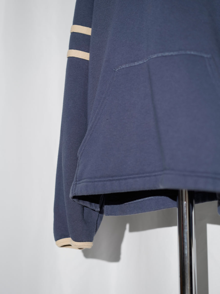 Nike / Pullover Hoodie