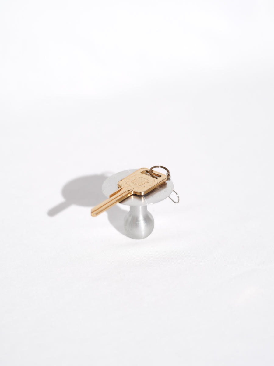 Cadilac gold single earring