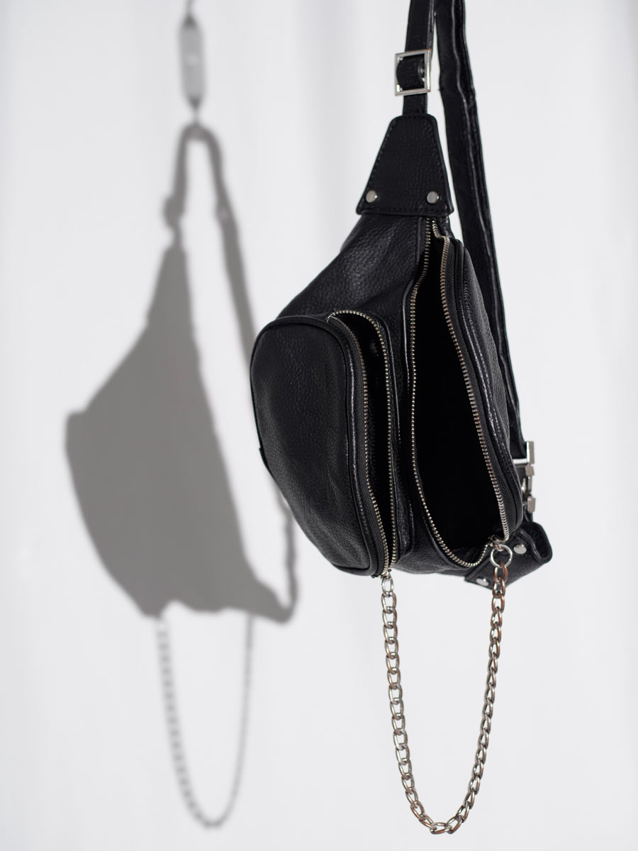 Pull & Bear / Cross Body Chain Bag
