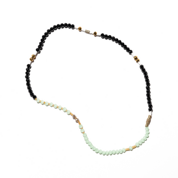 Mummy / Beaded necklace 005