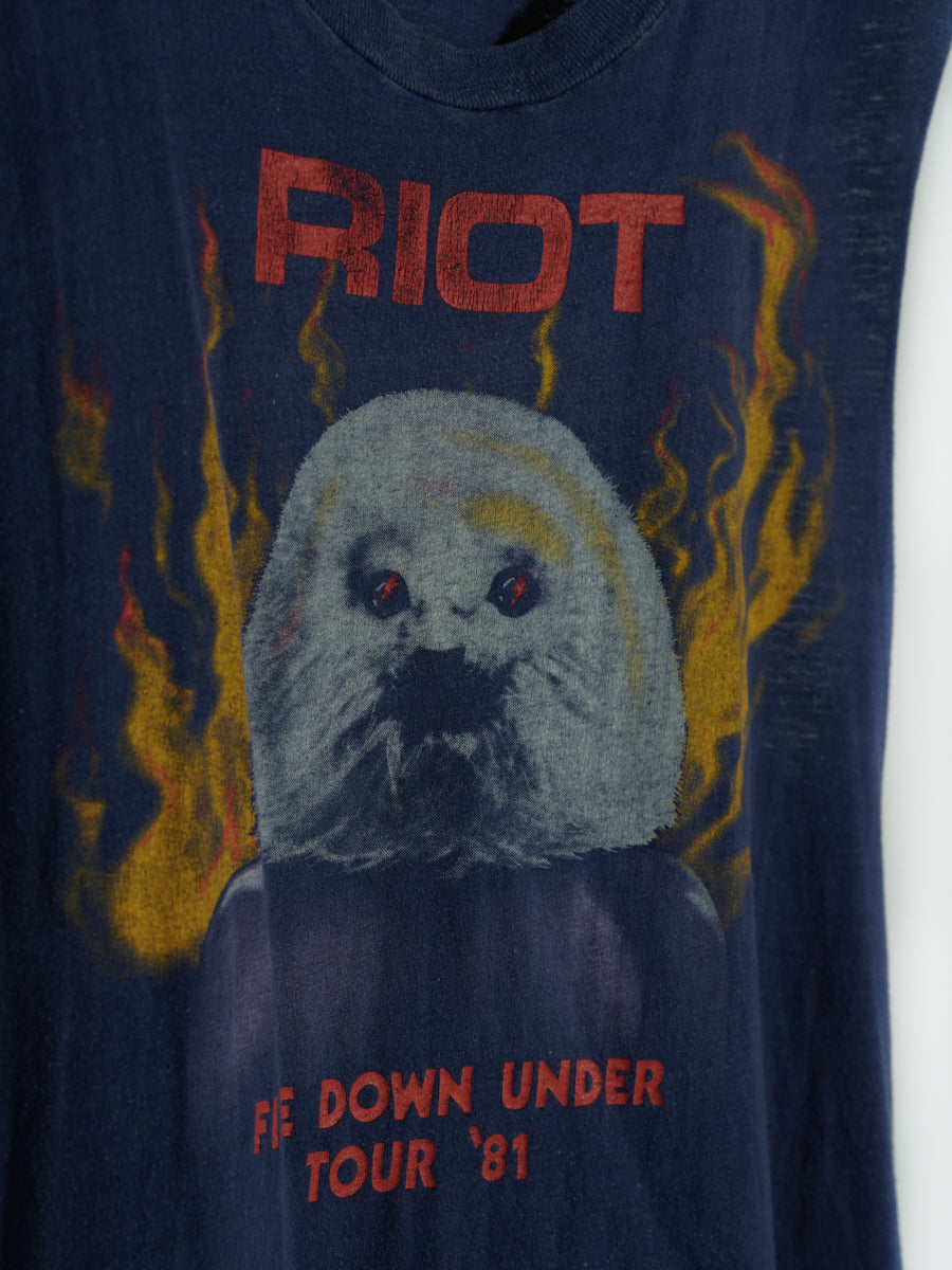 RIOT / 1981 Tour T-shirt (cut-off sleeves)