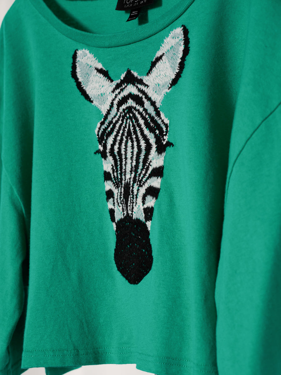 TOPSHOP / Zebra Embroidery Cropped T-shirt