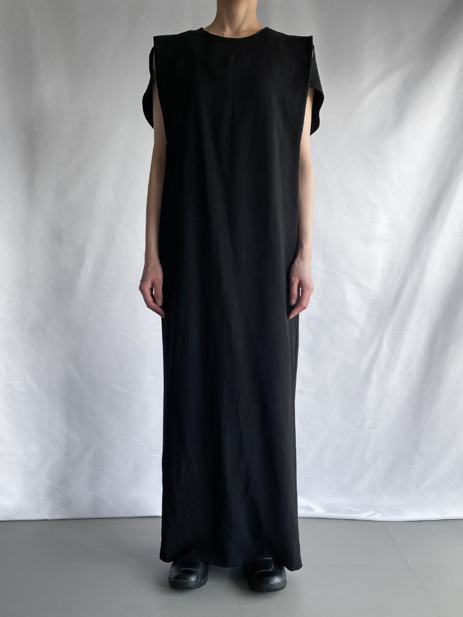 Designed Sleeve Long Dress
