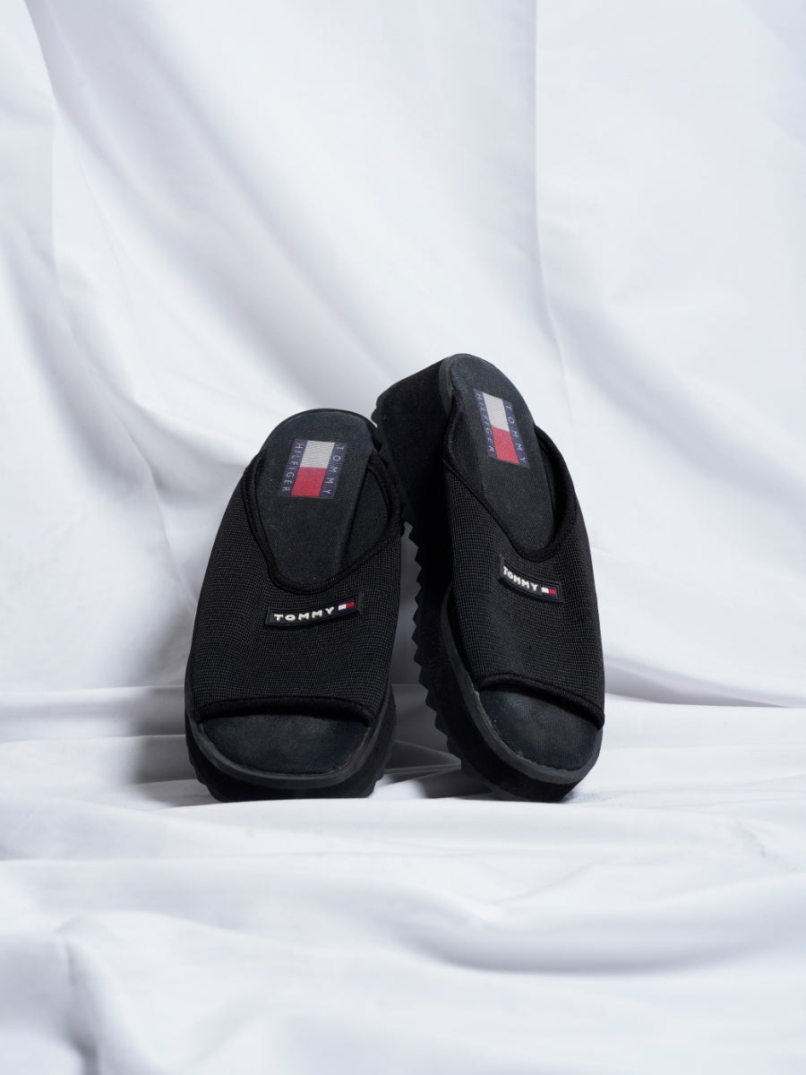 TOMMY HILFIGER / Sandals